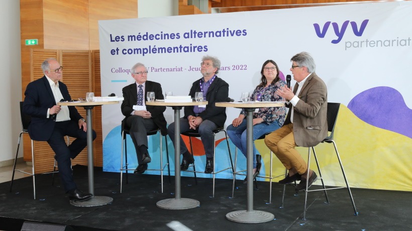 Colloque sur les médecines alternatives et complémentaires